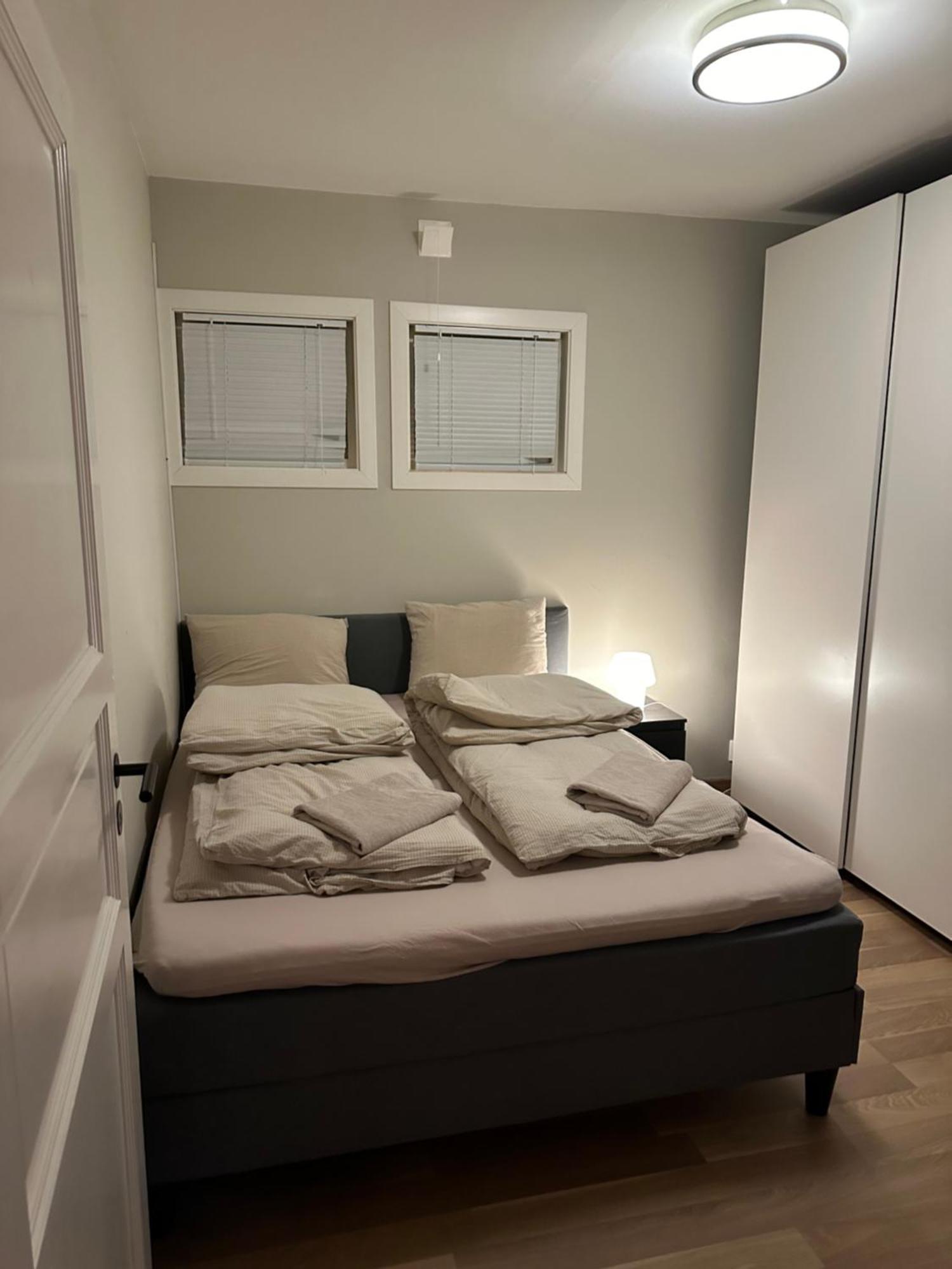 Fin Leilighet, Sentralt Og Sjonaert,Med Parkering Arendal Exterior foto